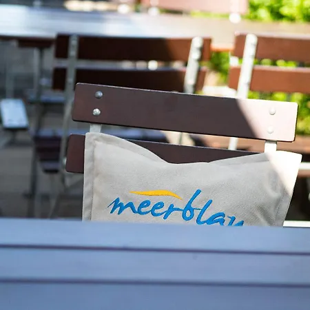 Meerblau